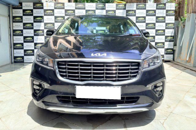 Kia Carnival Limousine Plus Second-hand 2022 Kia Carnival Limousine Plus for sale in Pune