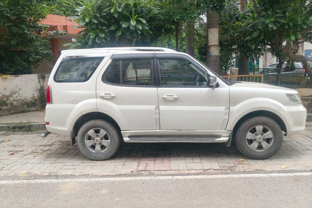 Tata Safari Storme वीएक्स Second-hand 2014 Tata Safari Storme वीएक्स for sale in Lucknow