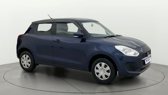 Second-hand 2021 Maruti Suzuki Swift VXI AMT for sale in Bangalore