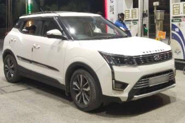 Second-hand 2021 Mahindra XUV300 W8 ऑप्शन बीएस6 for sale in Phusro