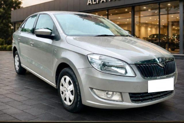 Skoda Rapid 1.6 MPI Active Second-hand 2014 Skoda Rapid 1.6 MPI Active for sale in Bangalore