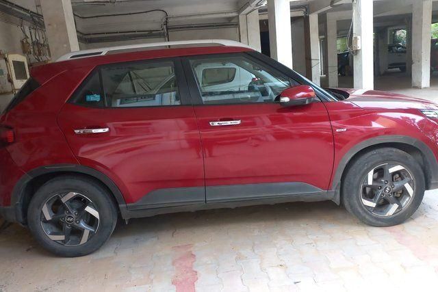 Hyundai Venue SX Plus Turbo DCT BSIV Second-hand 2019 Hyundai Venue SX Plus Turbo DCT BSIV for sale in Ahmedabad