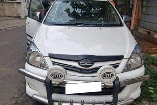 Used 2.5 G (Diesel) 7 Seater BS III