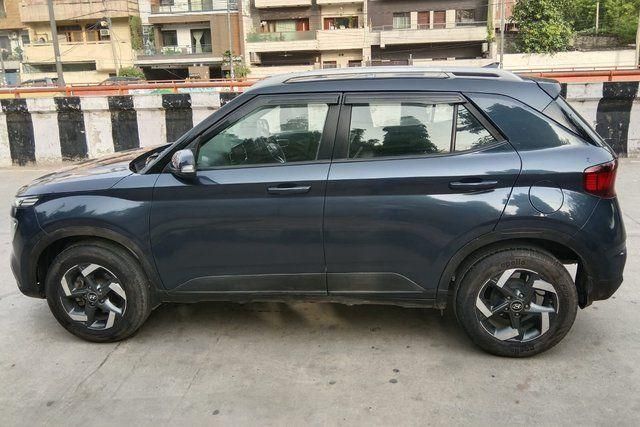 Second-hand 2019 Hyundai Venue SX Turbo BSIV for sale in New Delhi