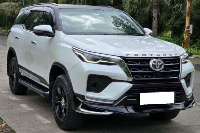 Toyota Fortuner Leader Edition 4x2 Diesel AT 2023-2025 Second-hand 2024 Toyota Fortuner Leader Edition 4x2 Diesel AT 2023-2025 for sale in Mumbai