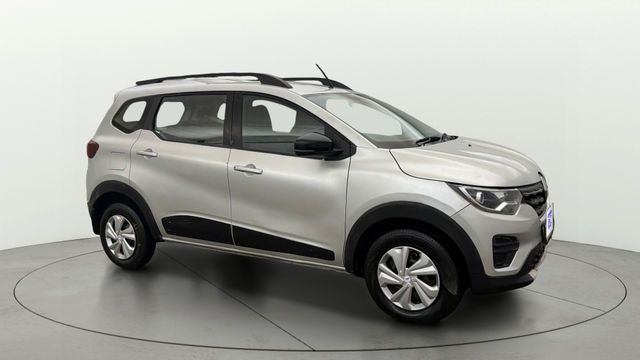 Renault Triber RXT BSVI Second-hand 2022 Renault Triber RXT BSVI for sale in Greater Noida