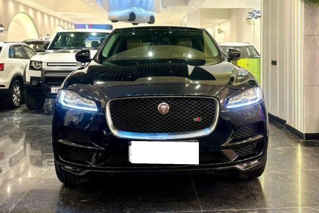 Second-hand 2017 Jaguar F-Pace Pure 2.0 AWD for sale in New Delhi