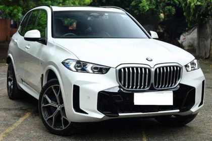 2025 BMW X5 xDrive40i M Sport