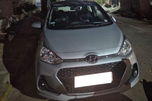 Second-hand 2017 Hyundai Grand i10 Magna AT for sale in Bangalore