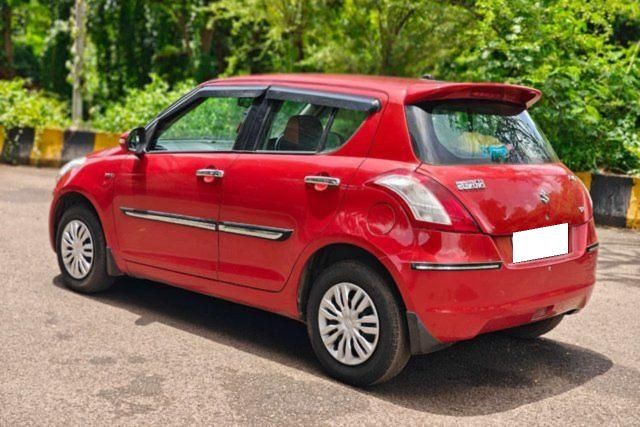 Second-hand 2013 Maruti Suzuki Swift VXI for sale in Navi Mumbai