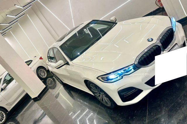 Second-hand 2020 BMW 3 Series 330i M Sport for sale in New Delhi
