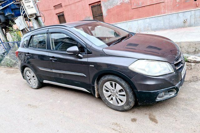 Second-hand 2016 Maruti Suzuki S Cross DDiS 320 जेटा for sale in Bikaner