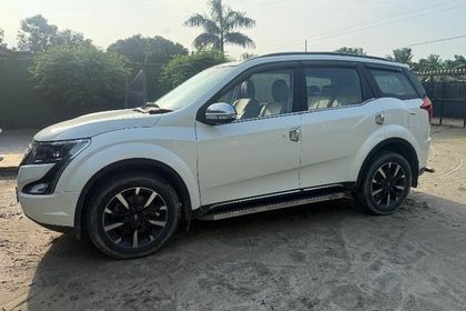 2019 Mahindra XUV500 W11 BSIV