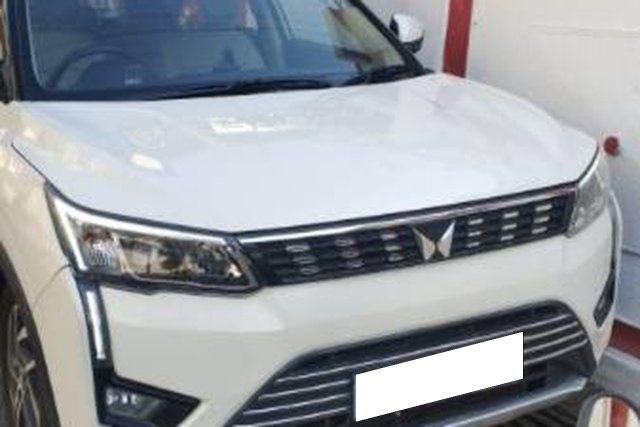 Mahindra XUV300 W8 Opt Turbo Second-hand 2023 Mahindra XUV300 W8 Opt Turbo for sale in Dehradun