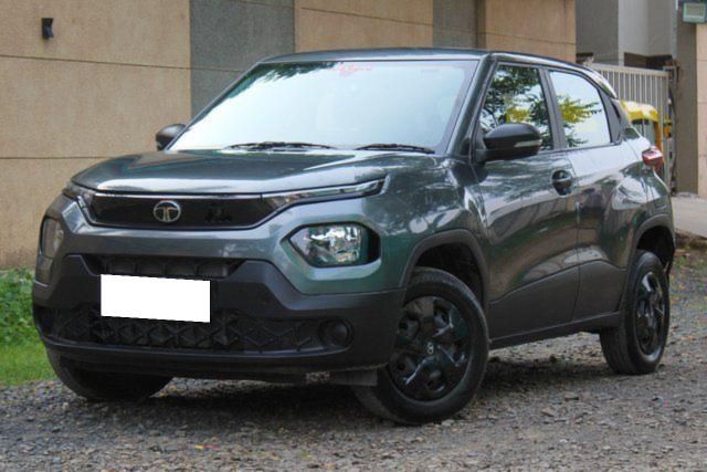 Second-hand 2025 Tata Punch प्योर for sale in Ahmedabad