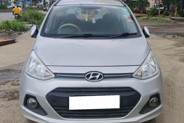 Hyundai Grand i10 CRDi Sportz Second-hand 2016 Hyundai Grand i10 CRDi Sportz for sale in Thane