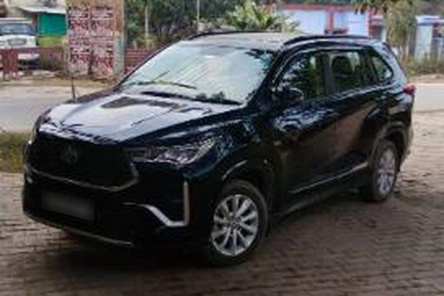 Toyota Innova Hycross VX 7STR Hybrid Second-hand 2025 Toyota Innova Hycross VX 7STR Hybrid for sale in Sonbhadra