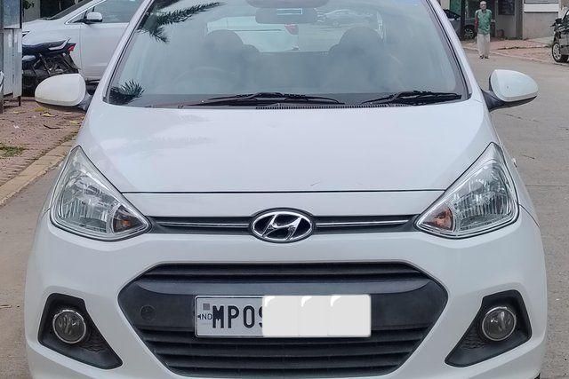 Second-hand 2014 Hyundai Grand i10 Magna for sale in Indore