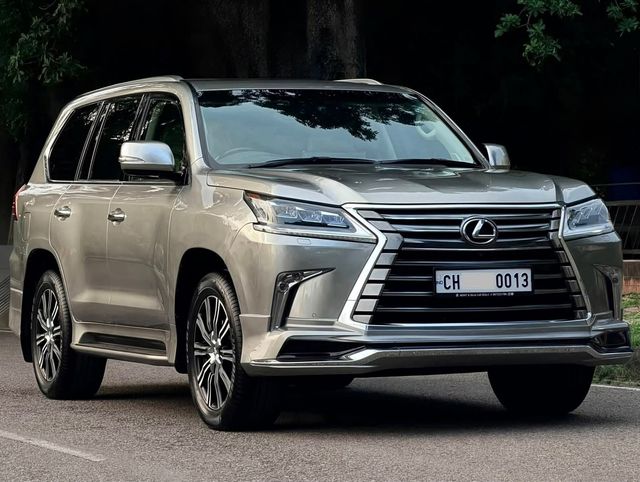 Lexus LX 570 Second-hand 2021 Lexus LX 570 for sale in Chandigarh