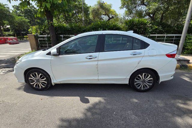 Honda City जेडएक्स MT Second-hand 2019 Honda City जेडएक्स MT for sale in Noida