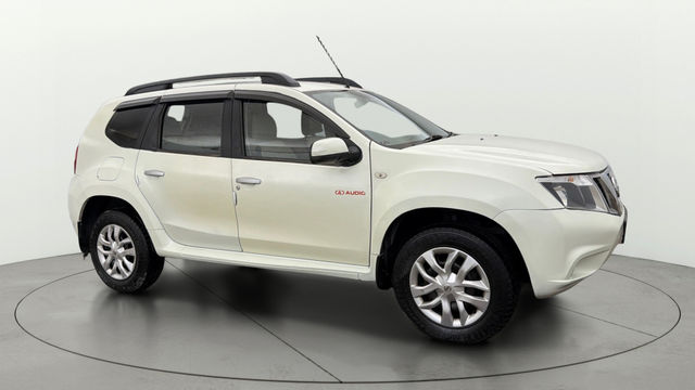Nissan Terrano XL Second-hand 2015 Nissan Terrano XL for sale in New Delhi