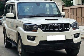 Used S10 7 Seater 2WD