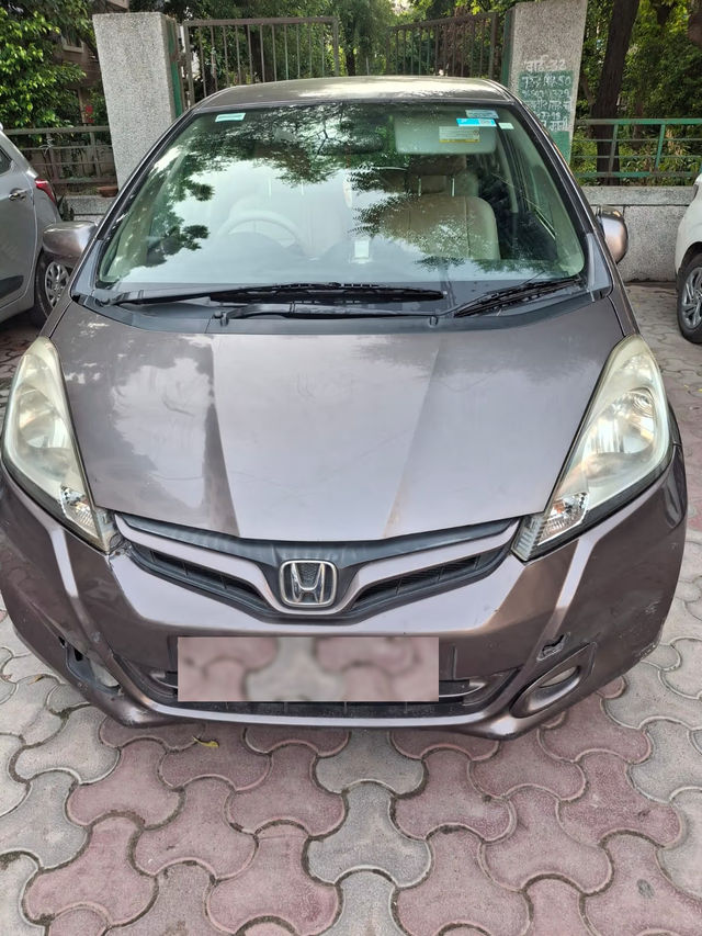 Honda Jazz X Second-hand 2011 Honda Jazz X for sale in New Delhi