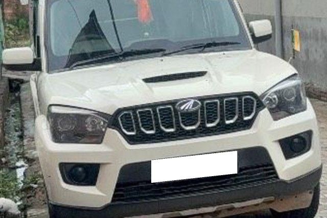 Second-hand 2018 Mahindra Scorpio S7 140 बीएस4 for sale in Ghaziabad
