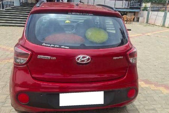 Second-hand 2018 Hyundai Grand i10 1.2 कप्पा स्पोर्टज़ बीएस4 for sale in Mysore