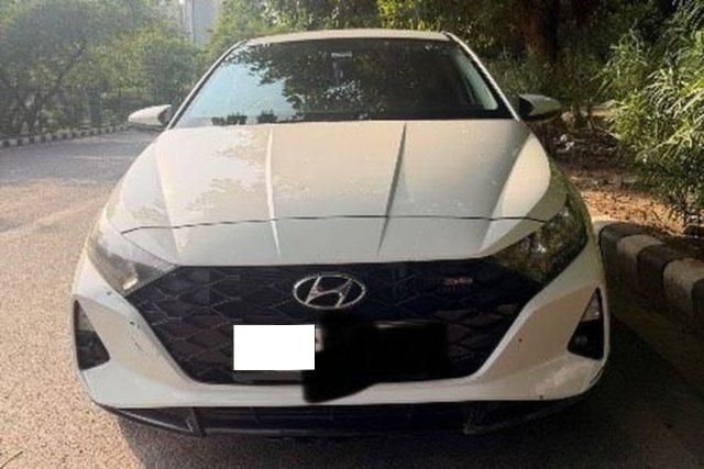 Second-hand 2021 Hyundai i20 स्पोर्टज़ टर्बो iMT for sale in New Delhi