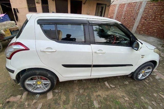 Second-hand 2012 Maruti Suzuki Swift LXI for sale in Ghaziabad