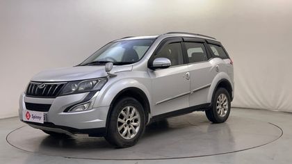 2015 Mahindra XUV500 W9 AT