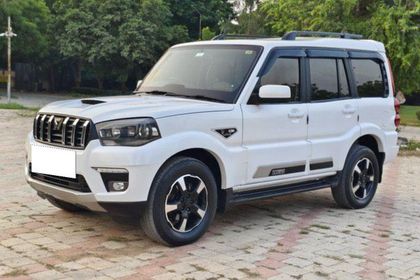2024 Mahindra Scorpio S 11 7CC