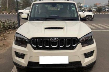 2017 Mahindra Scorpio 1.99 S10