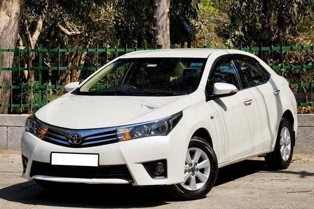 Toyota Corolla Altis G AT Second-hand 2016 Toyota Corolla Altis G AT for sale in New Delhi