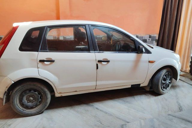 Ford Figo Diesel Titanium Second-hand 2012 Ford Figo Diesel Titanium for sale in Agra