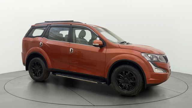 Second-hand 2017 Mahindra XUV500 AT W10 1.99 mHawk for sale in Hyderabad