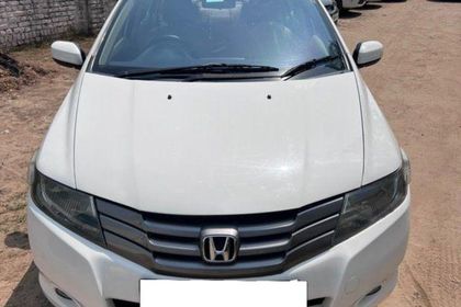 2011 Honda City V AT