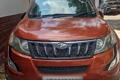 2015 Mahindra XUV500 W10 AWD