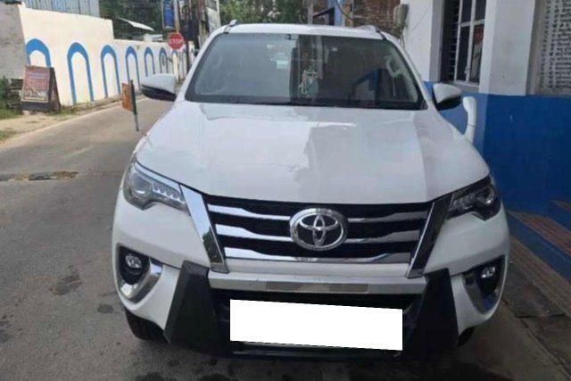 Second-hand 2020 Toyota Fortuner 2.8 4WD AT BSIV for sale in New Delhi