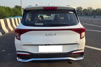 2024 Kia Carens लक्ज़री प्लस डीजल iMT