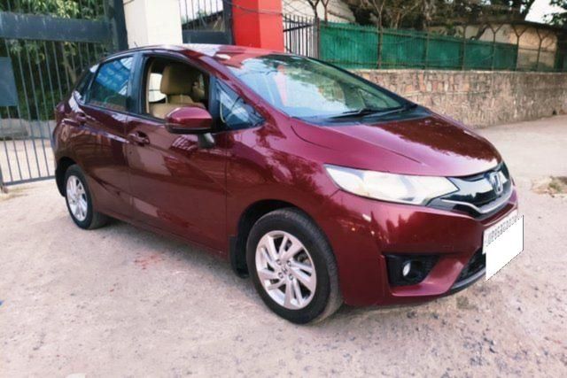 Second-hand 2018 Honda Jazz वी for sale in New Delhi
