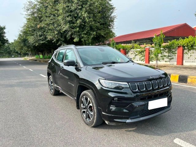 Second-hand 2023 Jeep Compass 2.0 मॉडल एस ऑप्शनल 4x4 एटी for sale in New Delhi