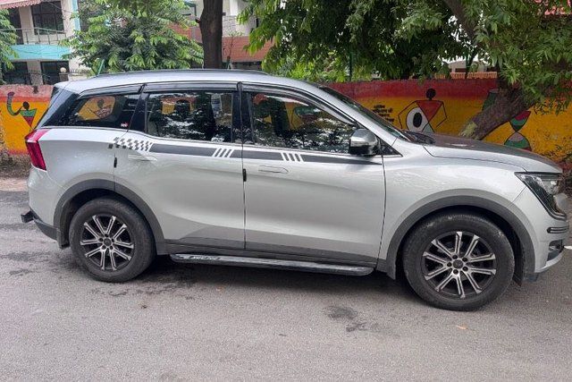 Second-hand 2022 Mahindra XUV700 एएक्स7 AT बीएस6 for sale in Noida