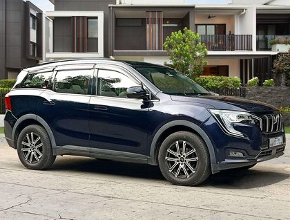 2023 Mahindra XUV700 एएक्स7 7Str डीजल AT