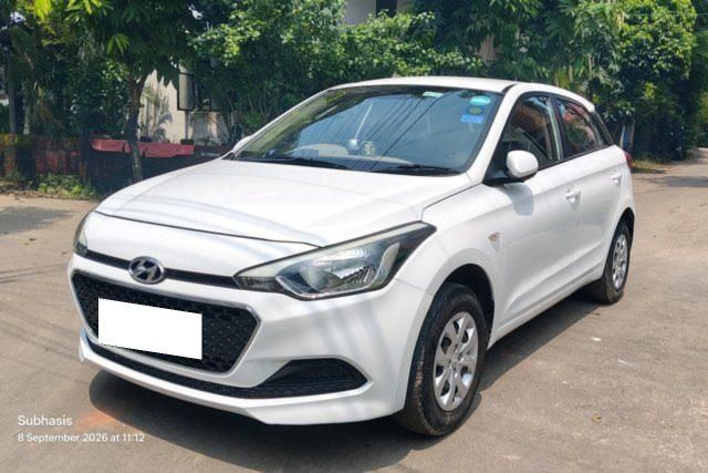 Hyundai i20 Magna 1.2 Second-hand 2016 Hyundai i20 Magna 1.2 for sale in Kolkata