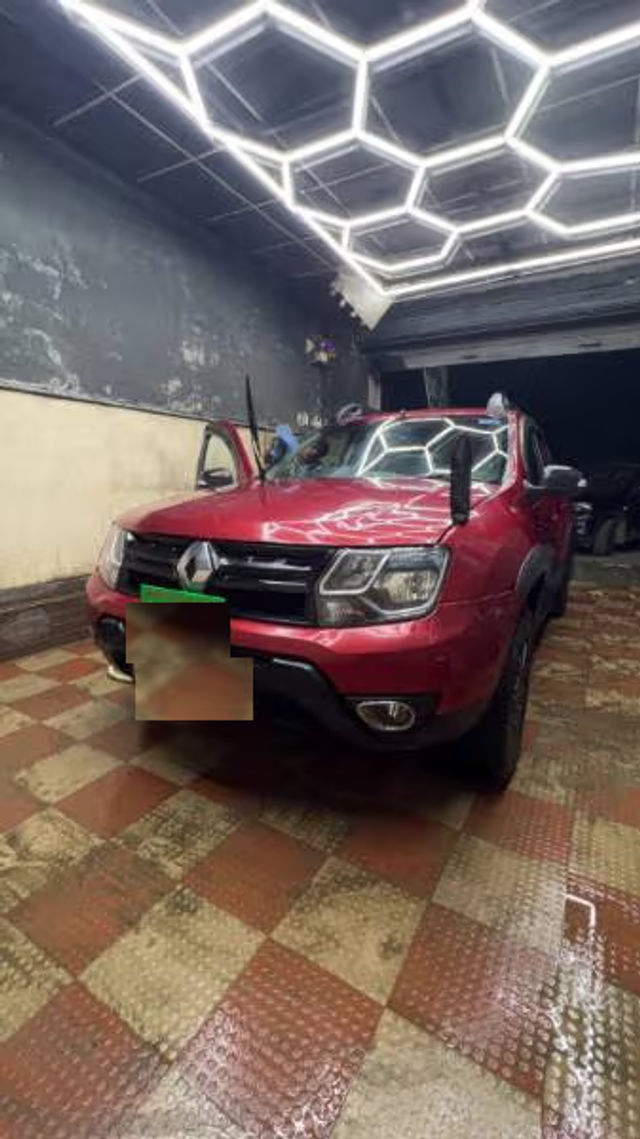 Renault Duster Petrol RXS CVT Second-hand 2017 Renault Duster Petrol RXS CVT for sale in Faridabad