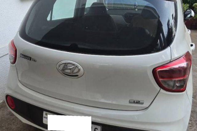 Second-hand 2017 Hyundai Grand i10 मैग्ना for sale in Ahmednagar