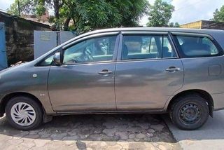Used 2.5 G (Diesel) 8 Seater BS III