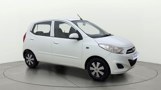 Hyundai i10 Sportz Second-hand 2013 Hyundai i10 Sportz for sale in Ahmedabad